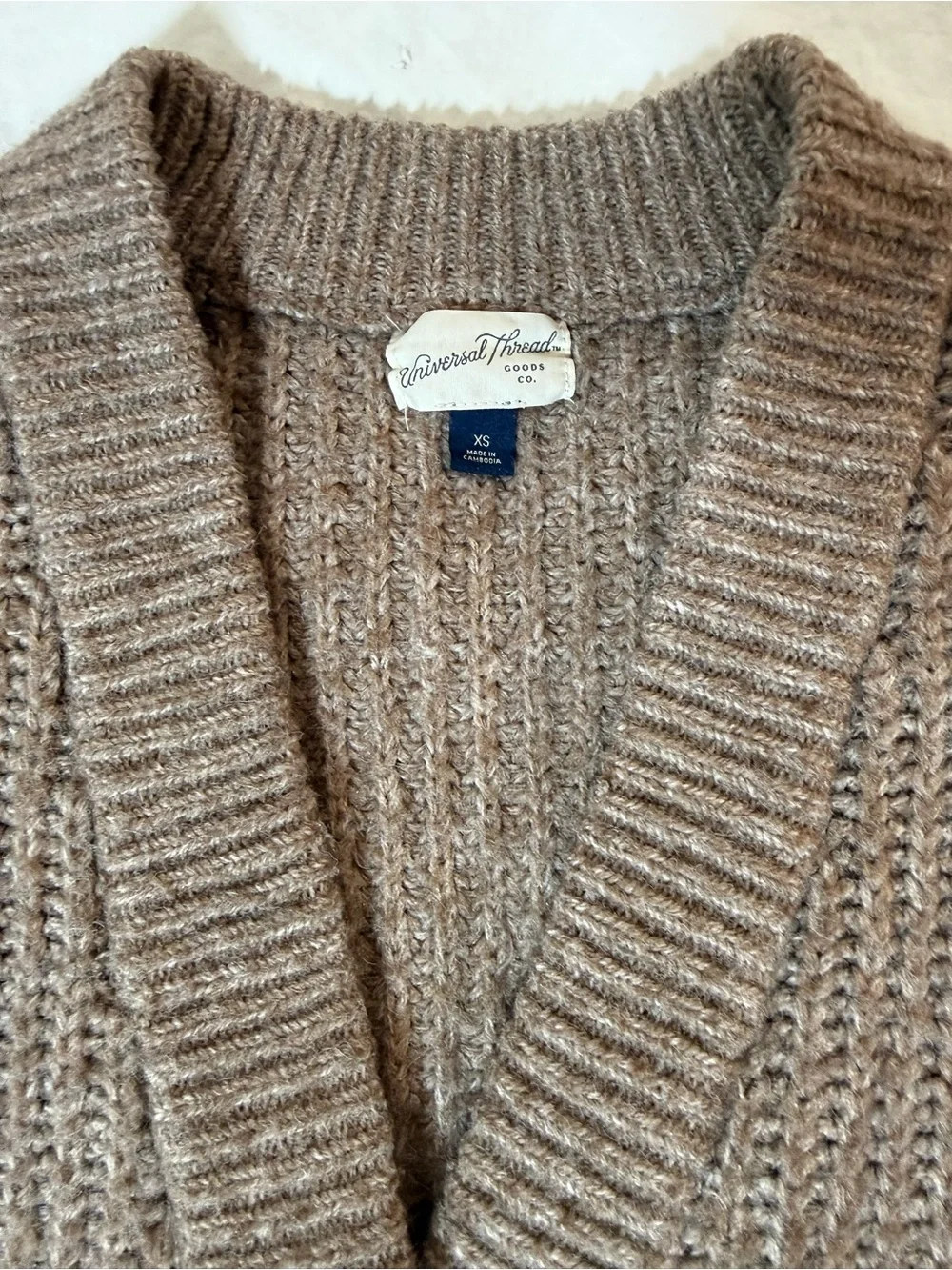 Universal Thread Taupe Button-Front Chunky Knit Cardigan